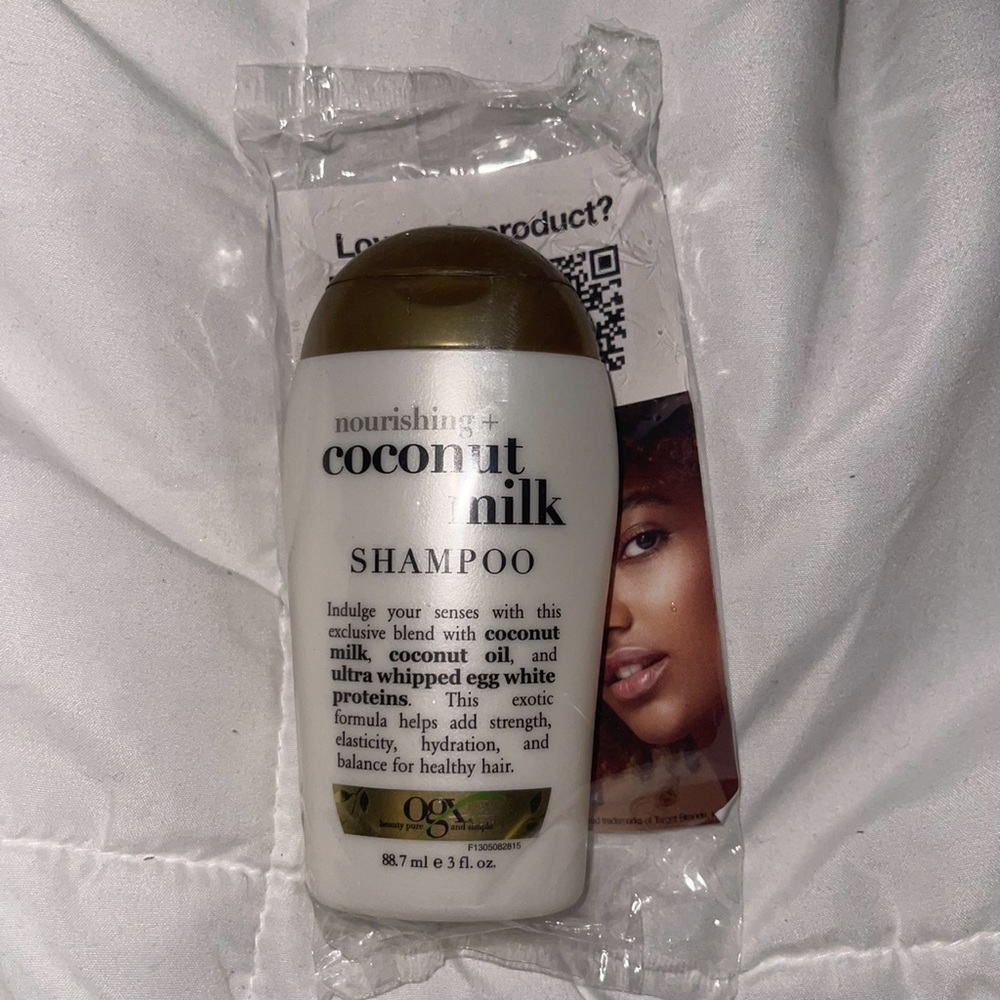 BRAND NEW OGX Nourishing Coconut Milk Shampoo